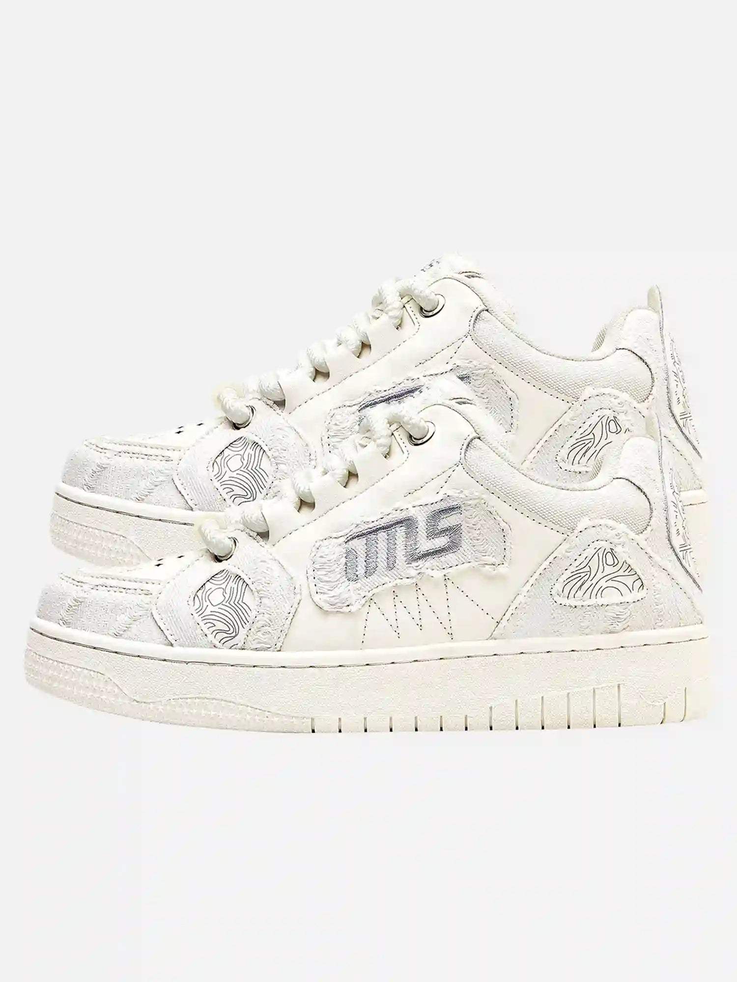 Disguisen American Trendy Embroidered Letter Sneakers
