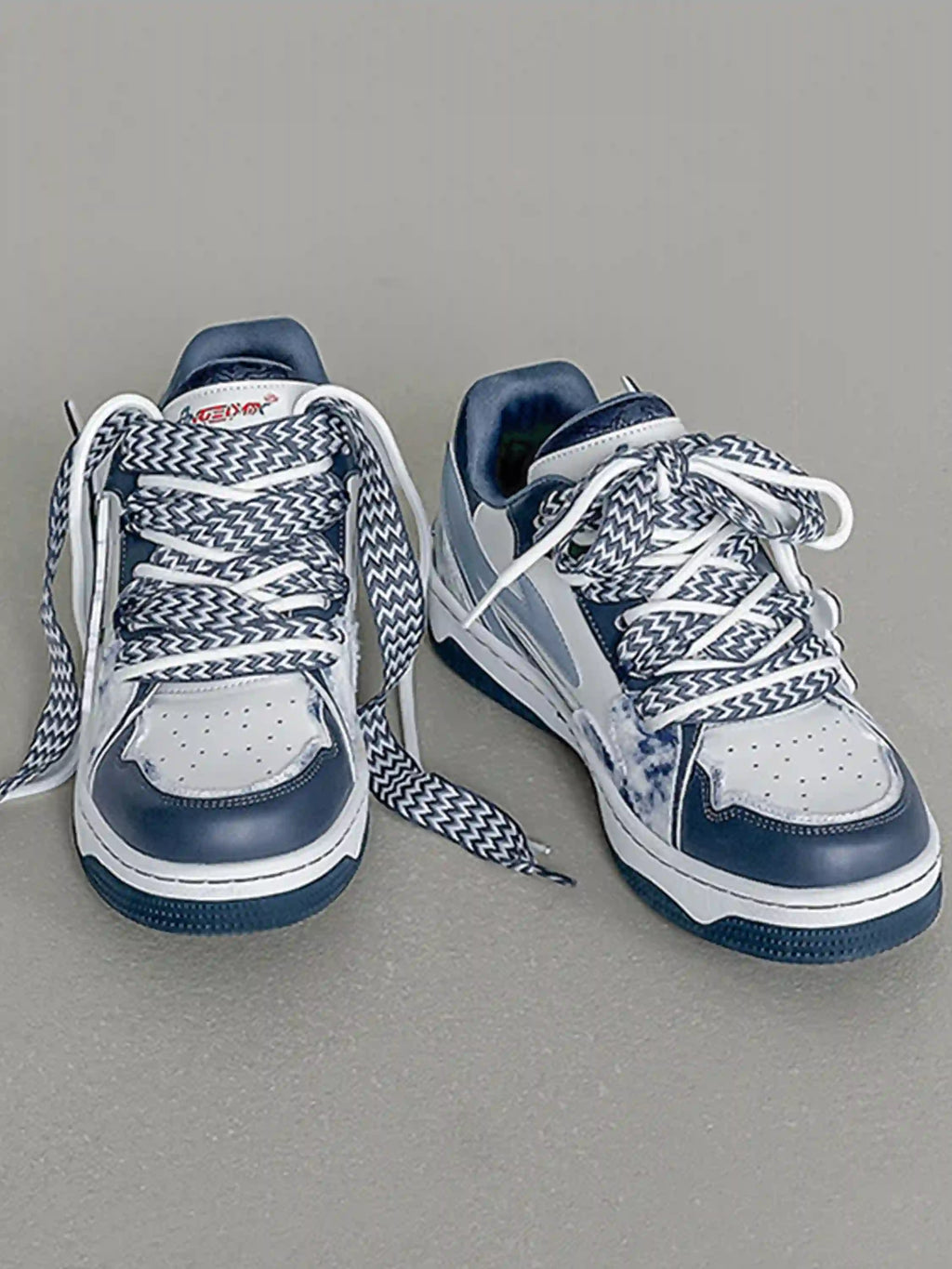 Disguisen Vintage Patch Double-layer Shoelace Sneakers