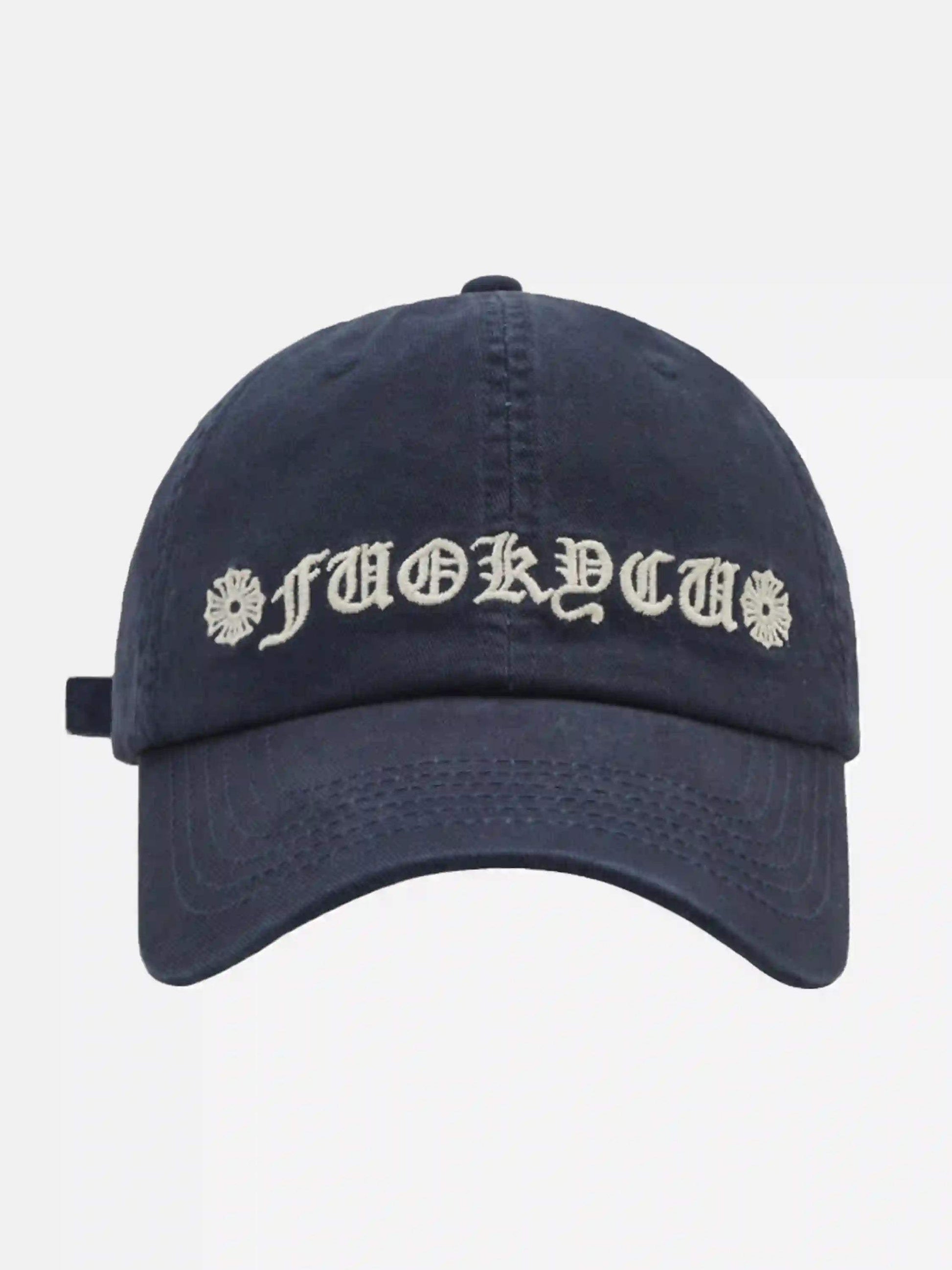 Disguisen Street Gothic Letter Embroidered Baseball Cap