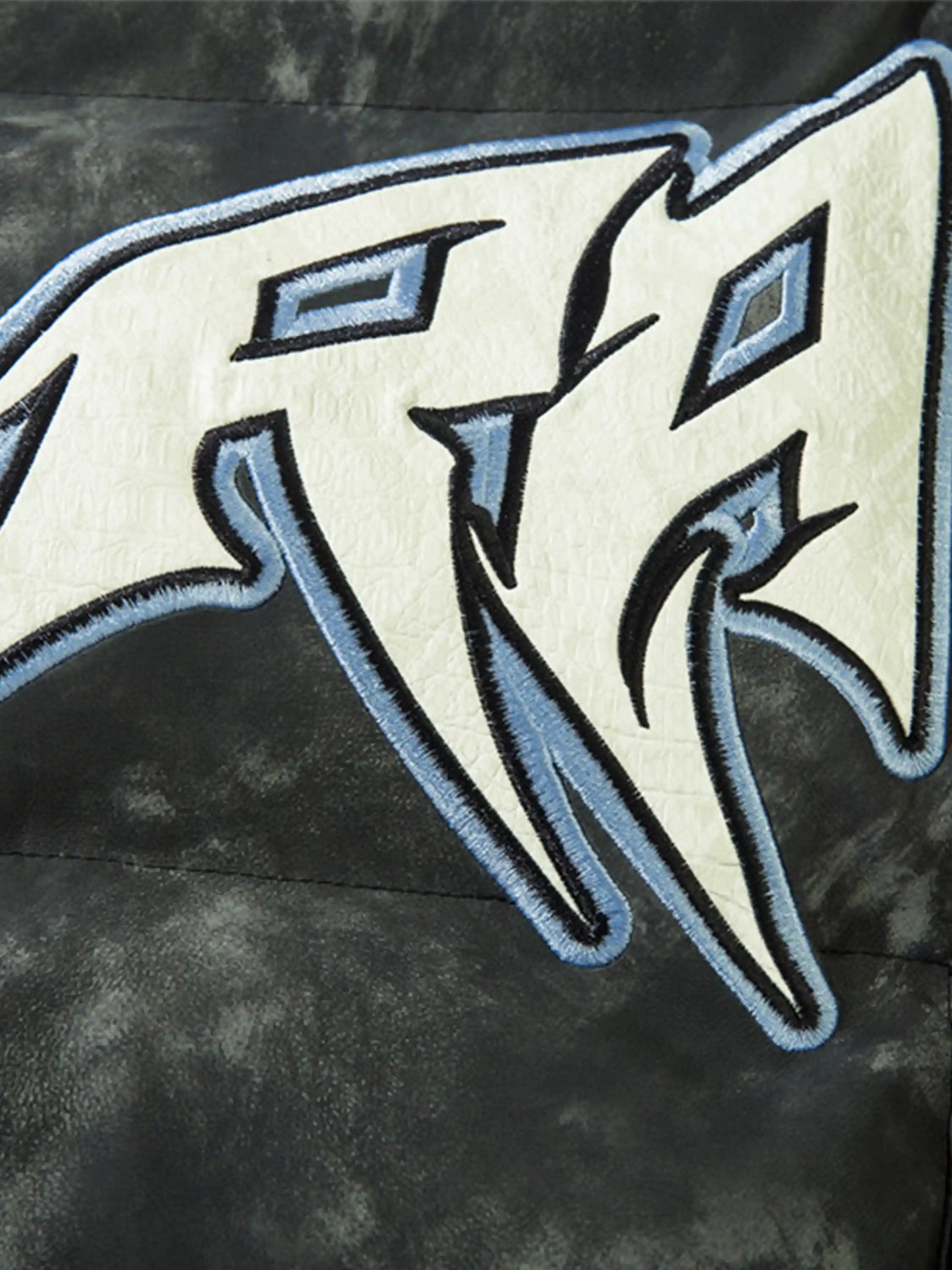 Disguisen American Retro Pu Graffiti Font Embroidered Coat