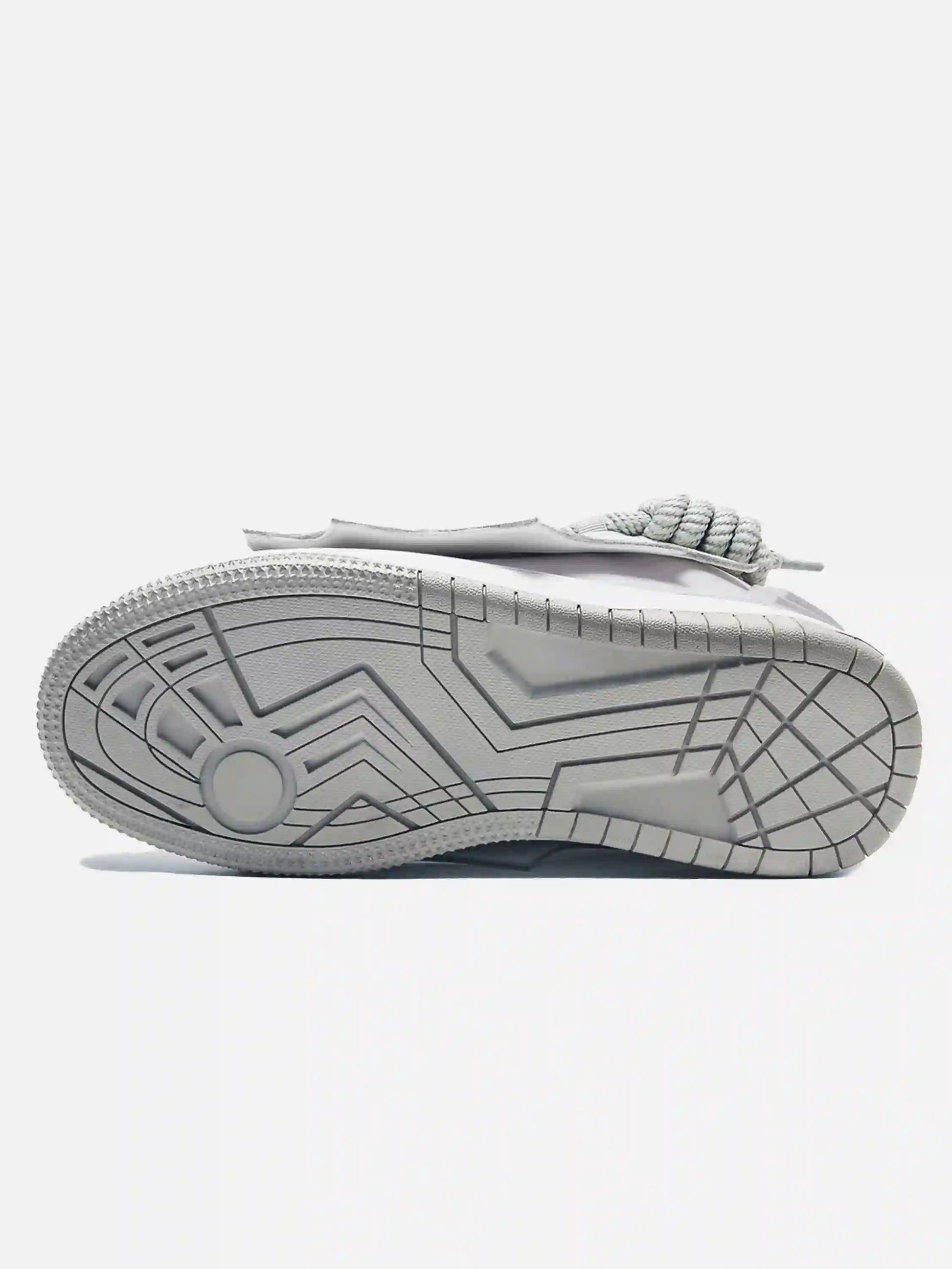 Disguisen Bat Bond Sneakers