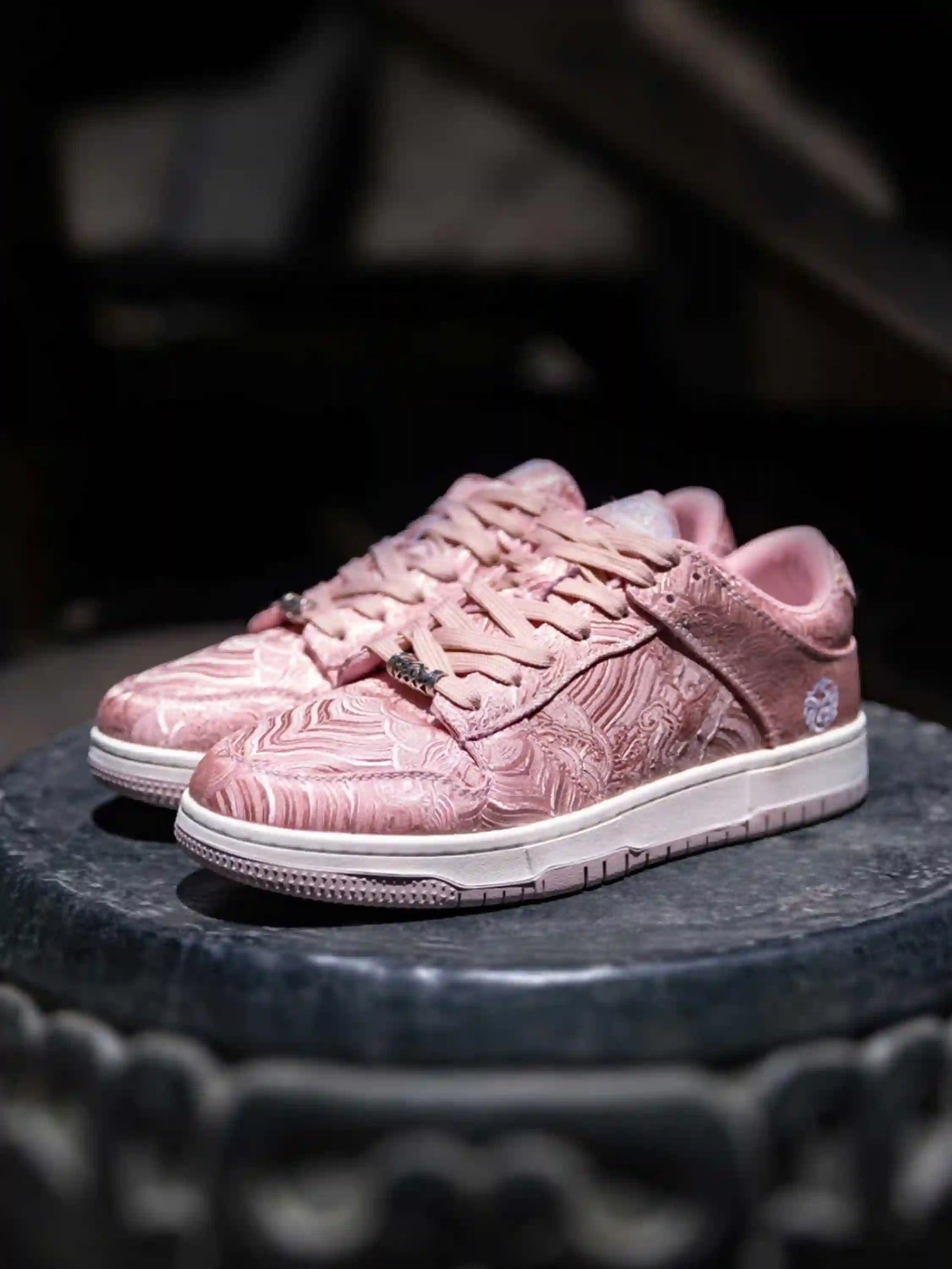 Disguisen American Street Breathable Silk Sneakers