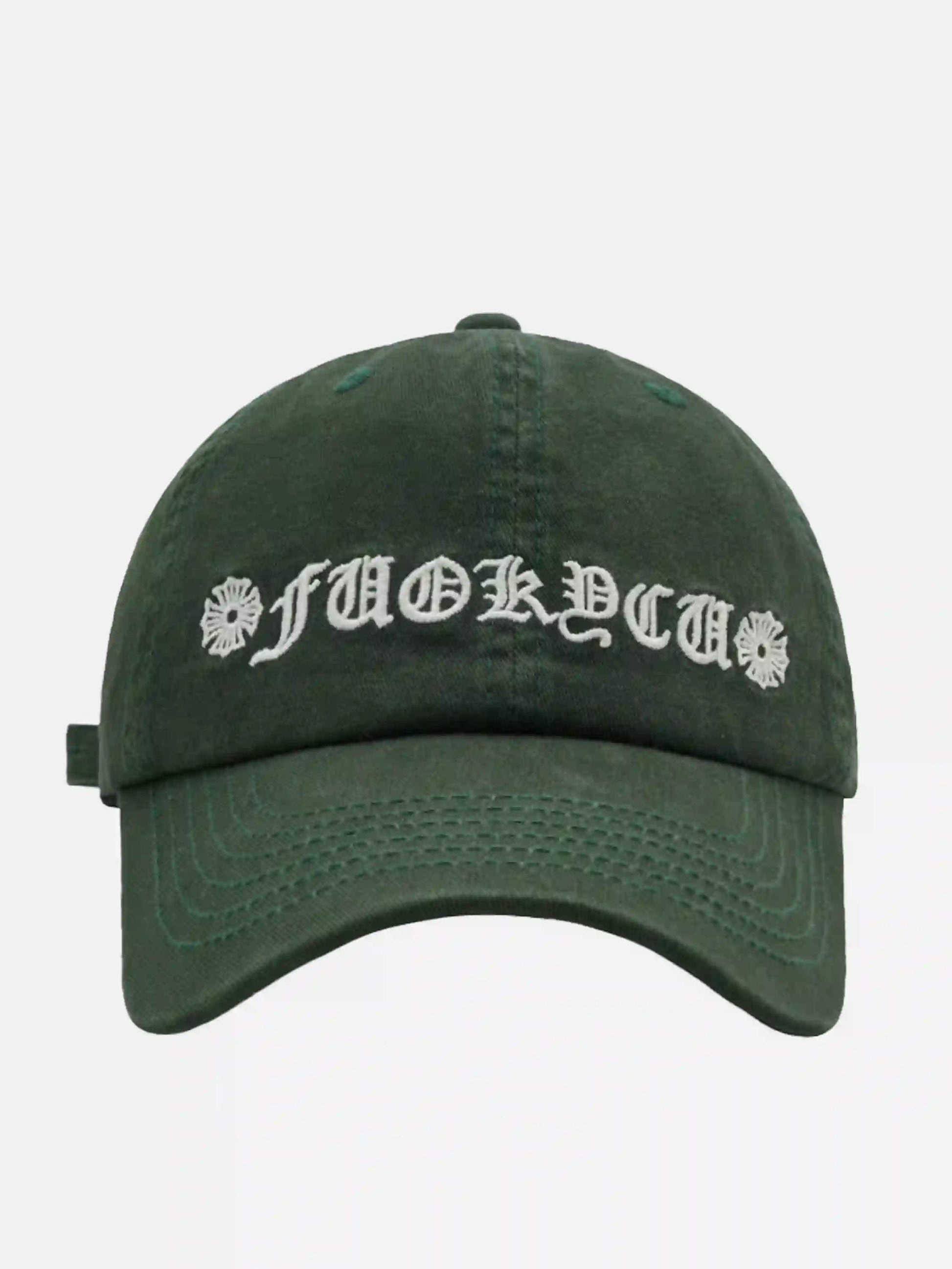 Disguisen Street Gothic Letter Embroidered Baseball Cap