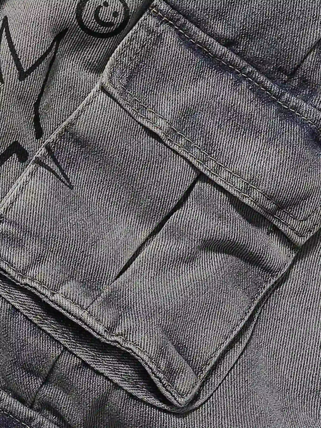 Disguisen Painted Washed Multi-Pocket Cargo Jeans