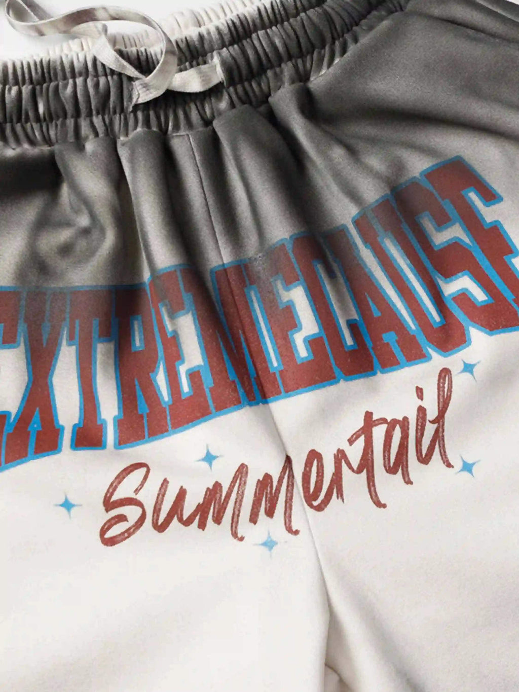 Disguisen American Style Distressed Gradient Print Shorts
