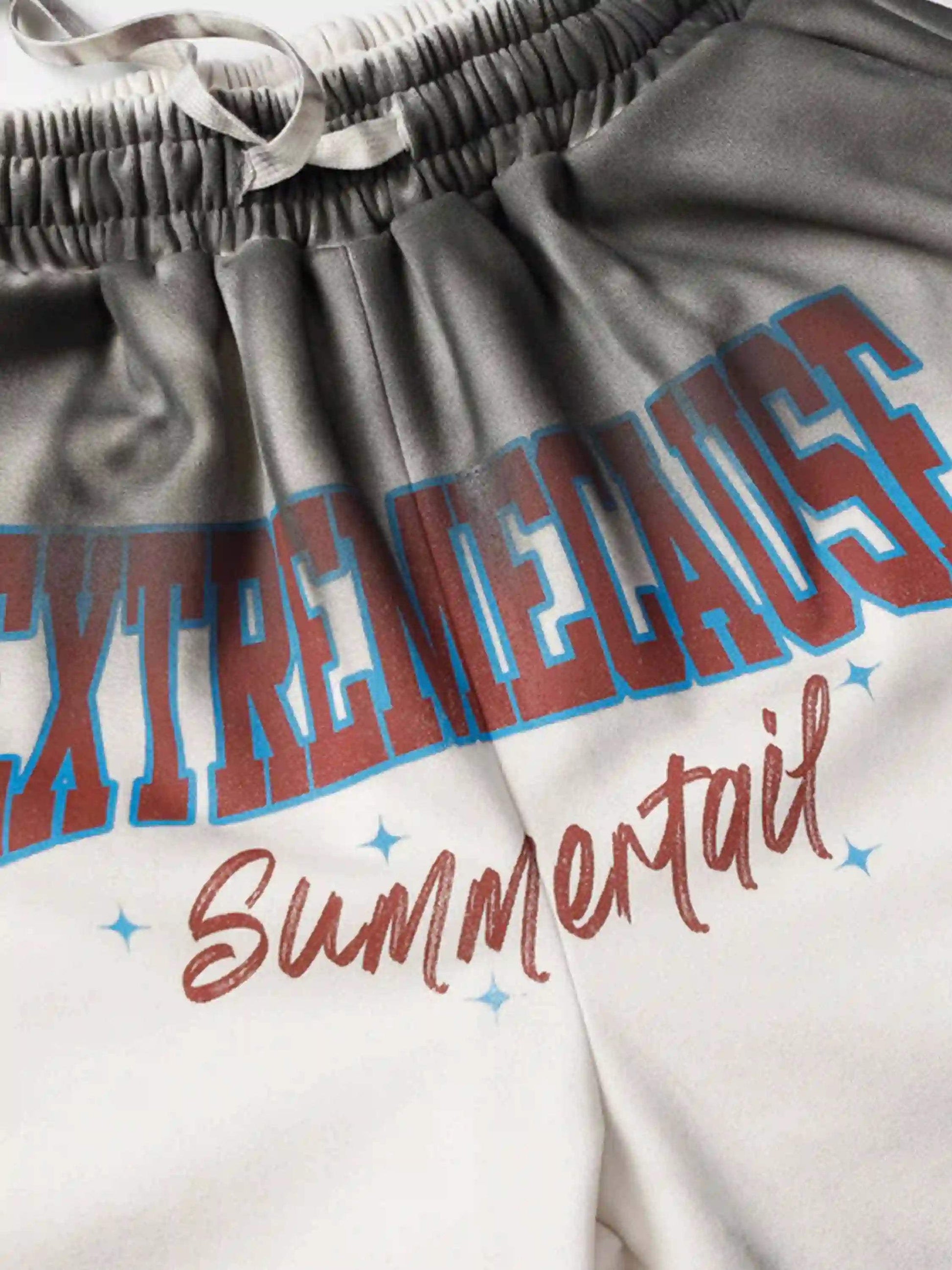 Disguisen American Style Distressed Gradient Print Shorts