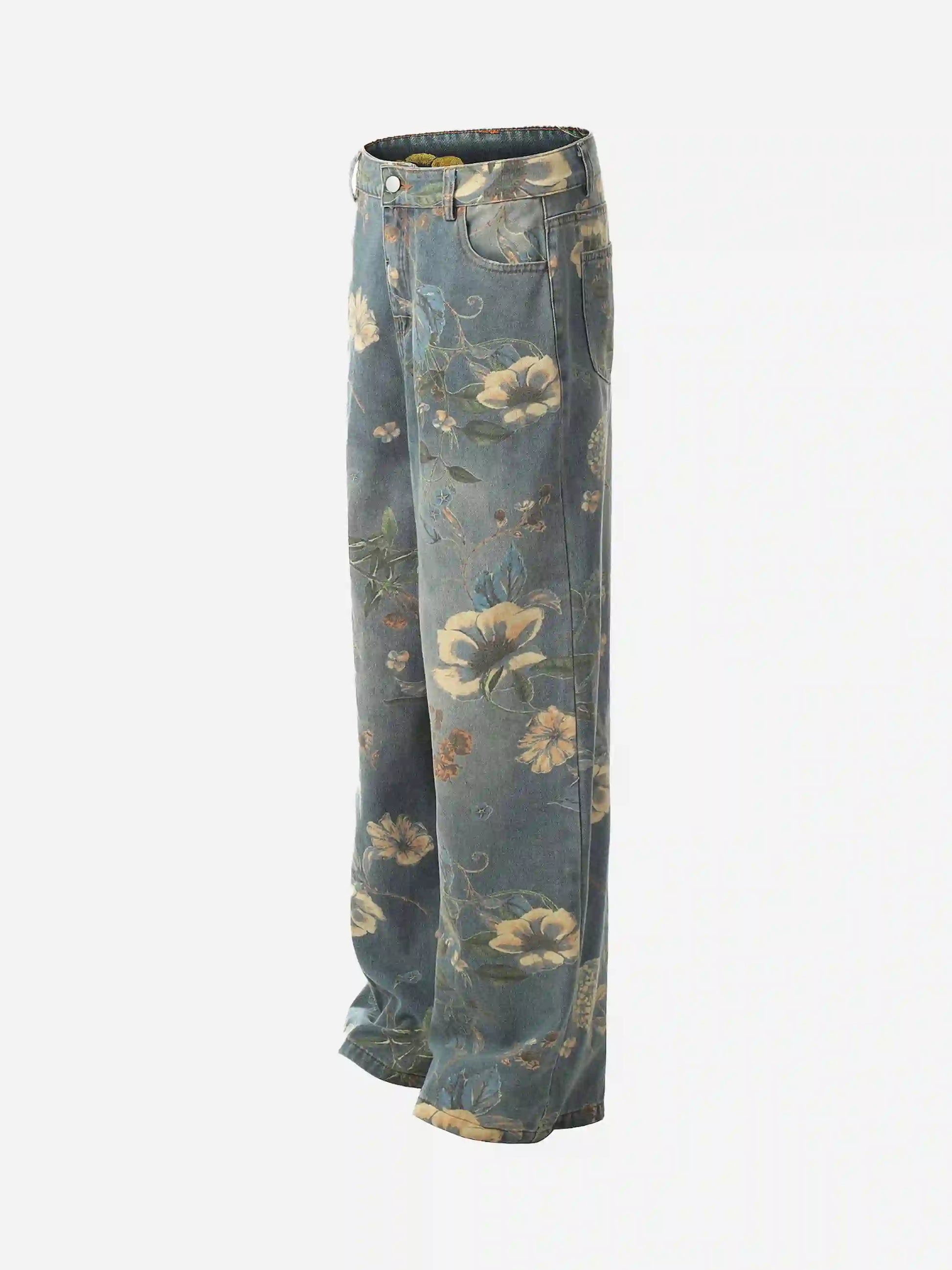 Disguisen Vintage Distressed Floral Jeans