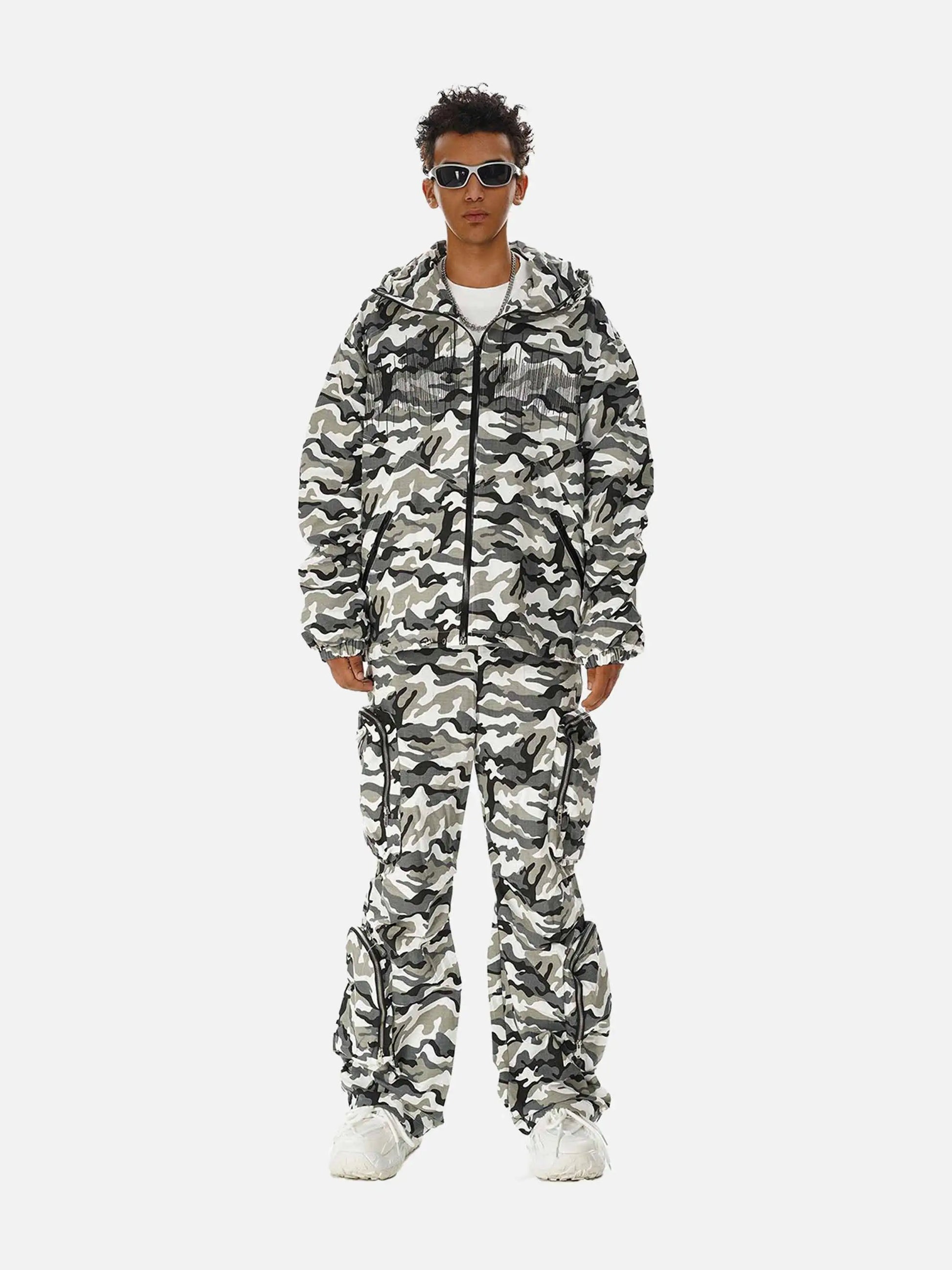 Disguisen Camouflage Cargo Pants