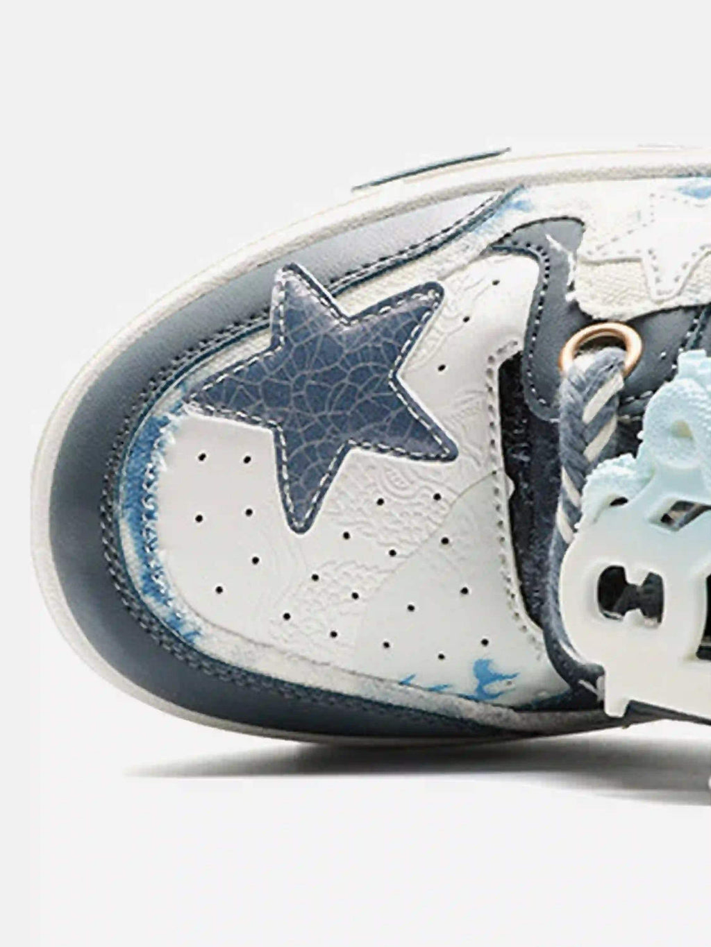 Disguisen Street Blue And White Porcelain Star Sneakers
