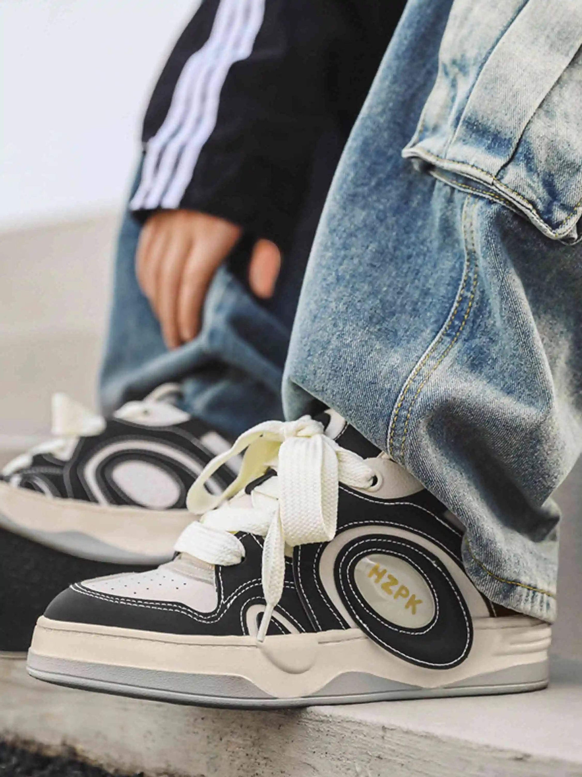 Disguisen Personalized American Hip-Hop Bread Shoes