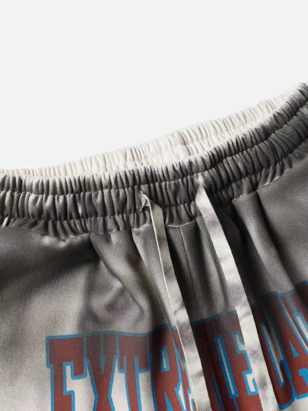 Disguisen American Style Distressed Gradient Print Shorts