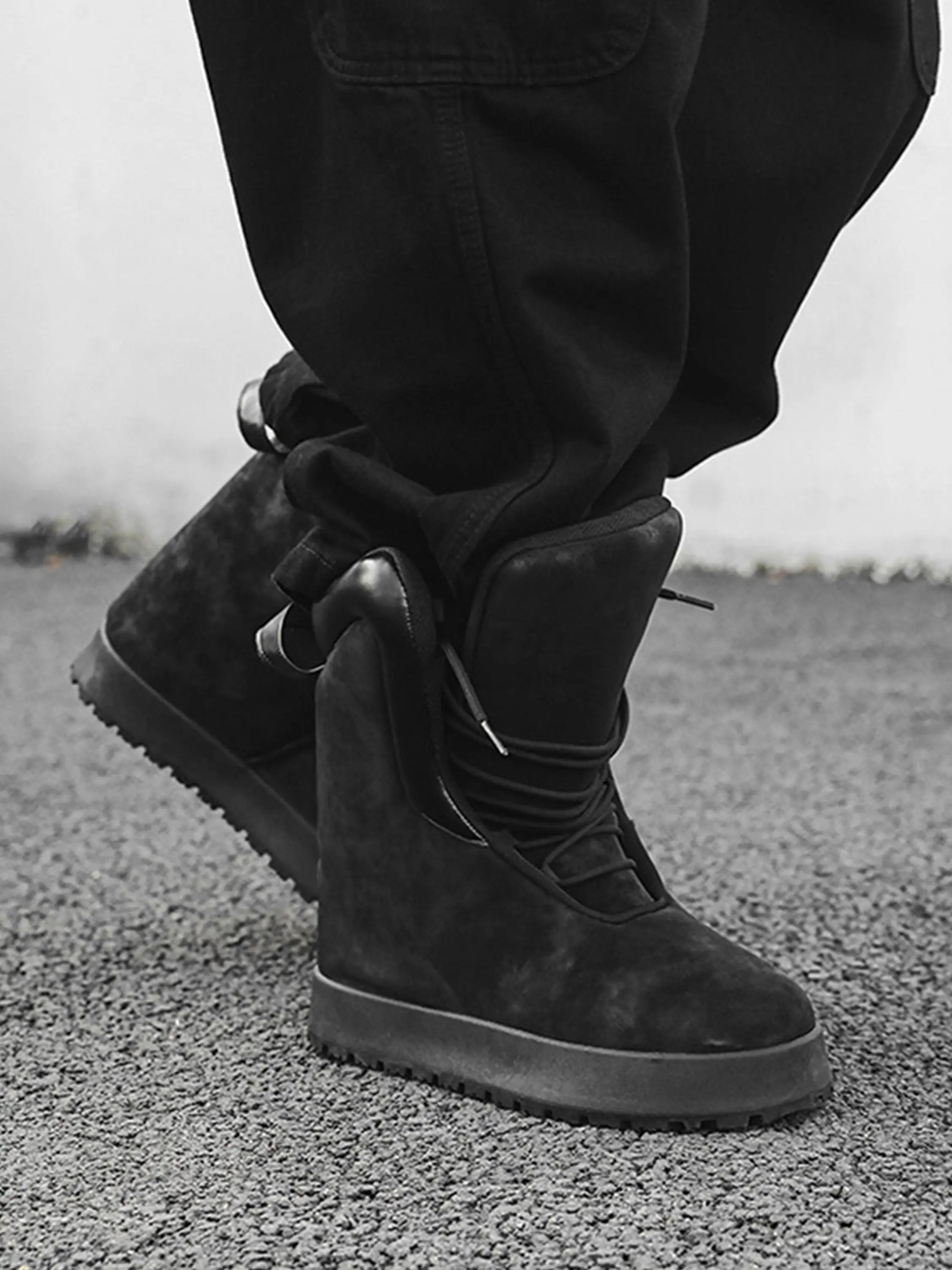 Contrasting Color Chunky Breadboard Boots