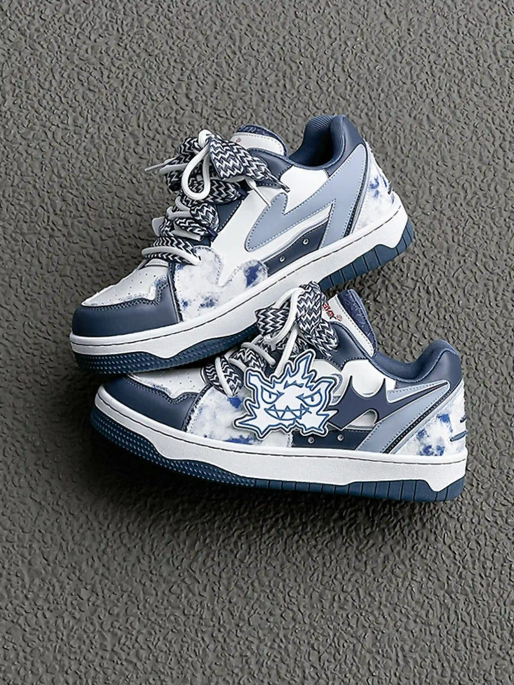 Disguisen Vintage Patch Double-layer Shoelace Sneakers