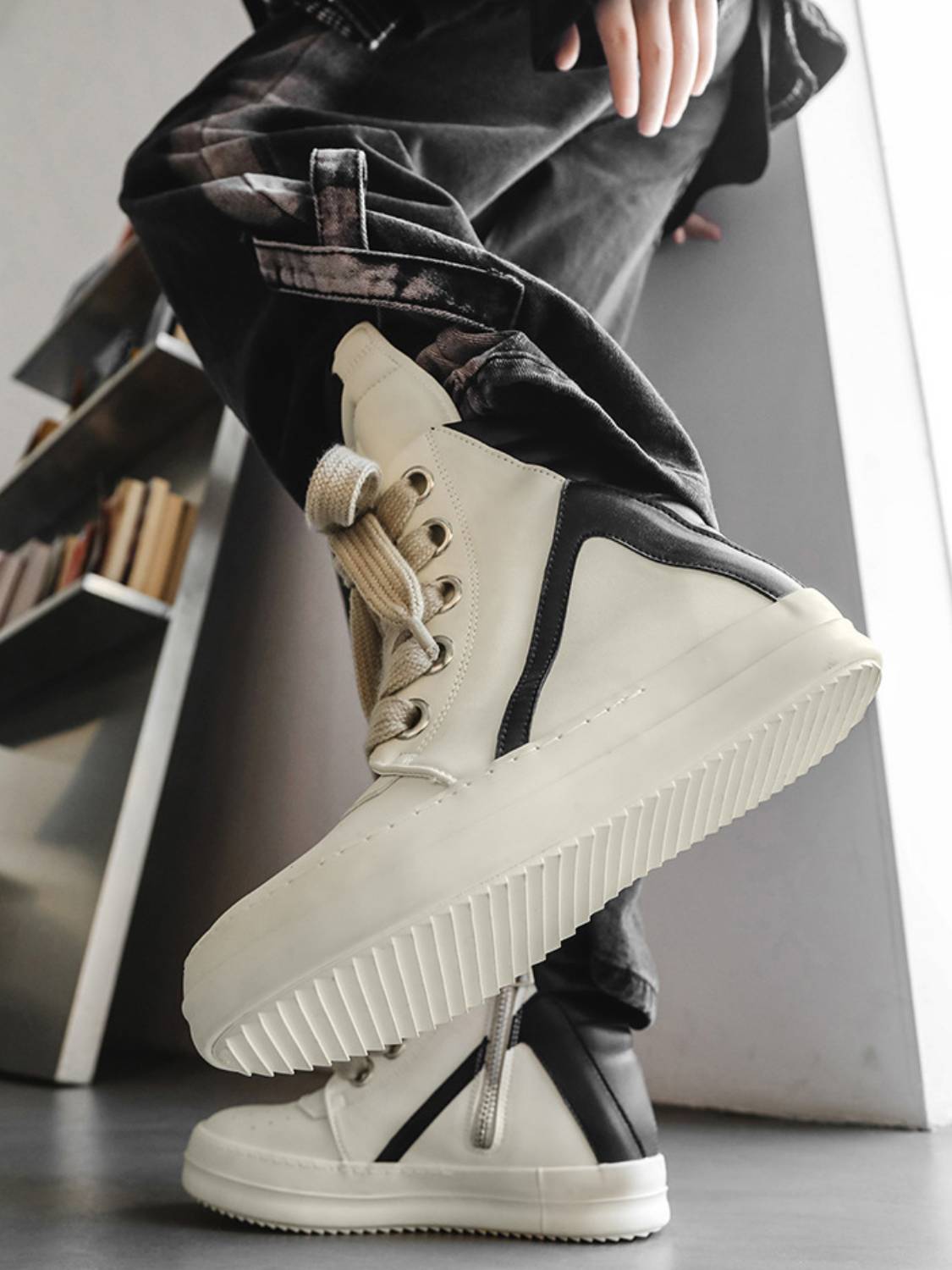 Contrast Color High Tongue Shoes