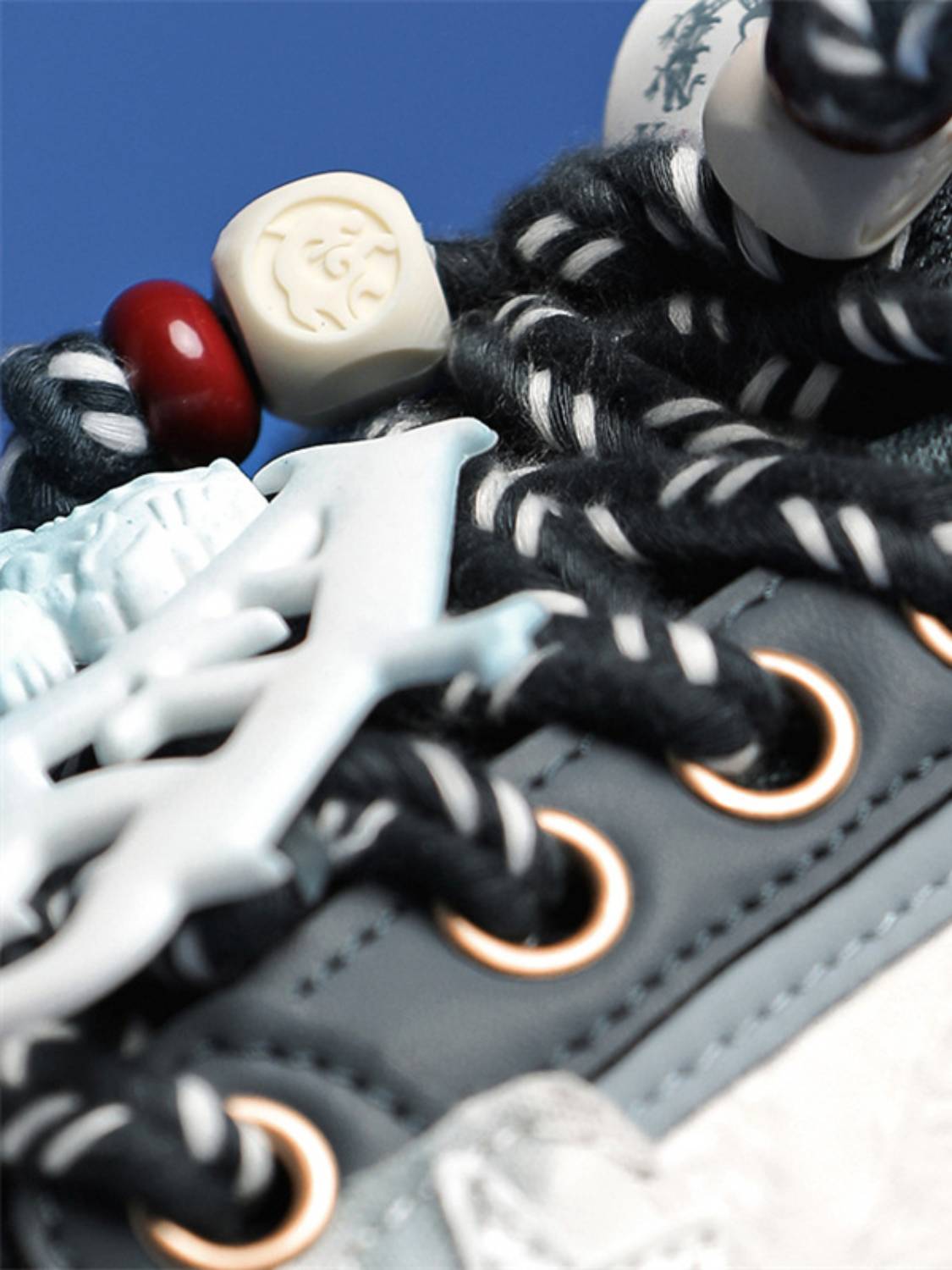 Star Patch Thick-soled Sneakers
