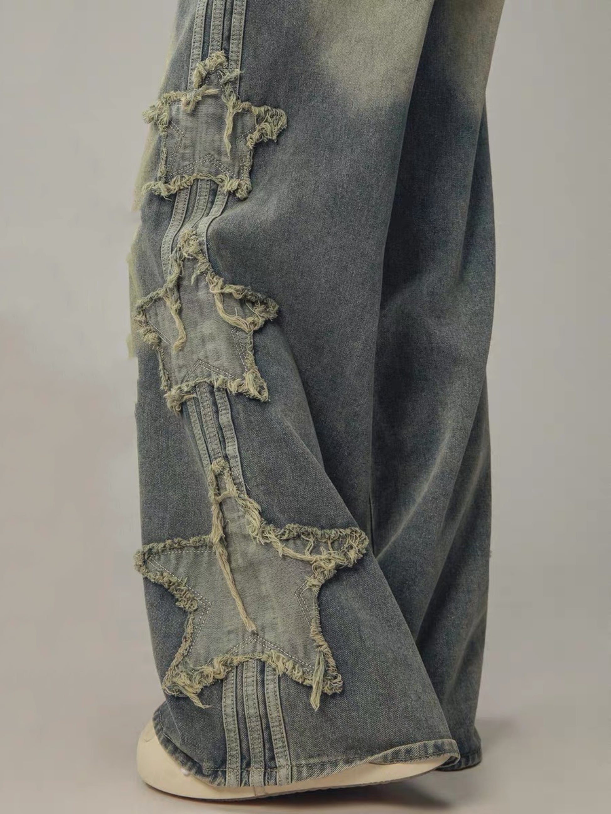 Distressed Star Patch Jeans