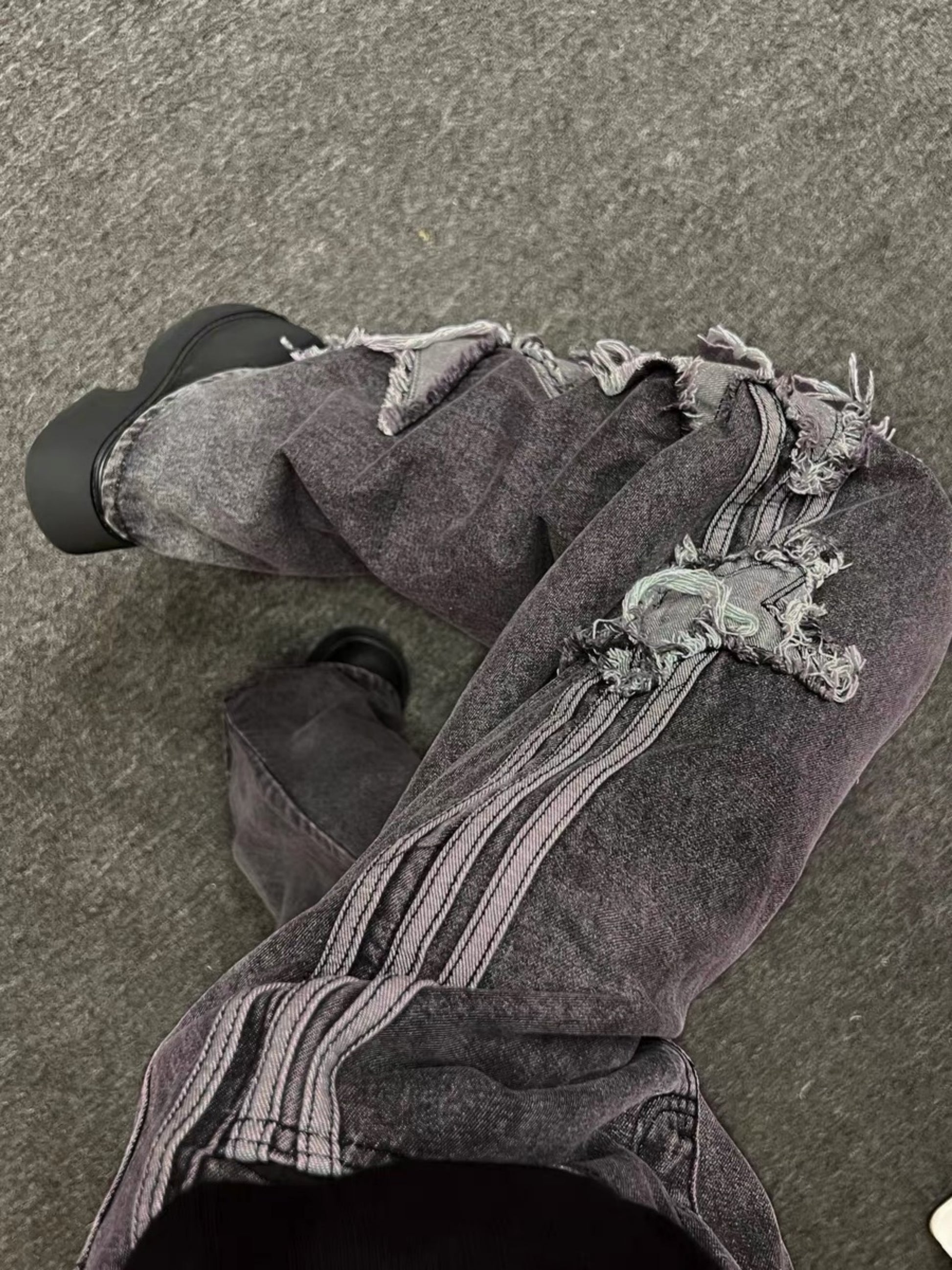 Distressed Star Patch Jeans