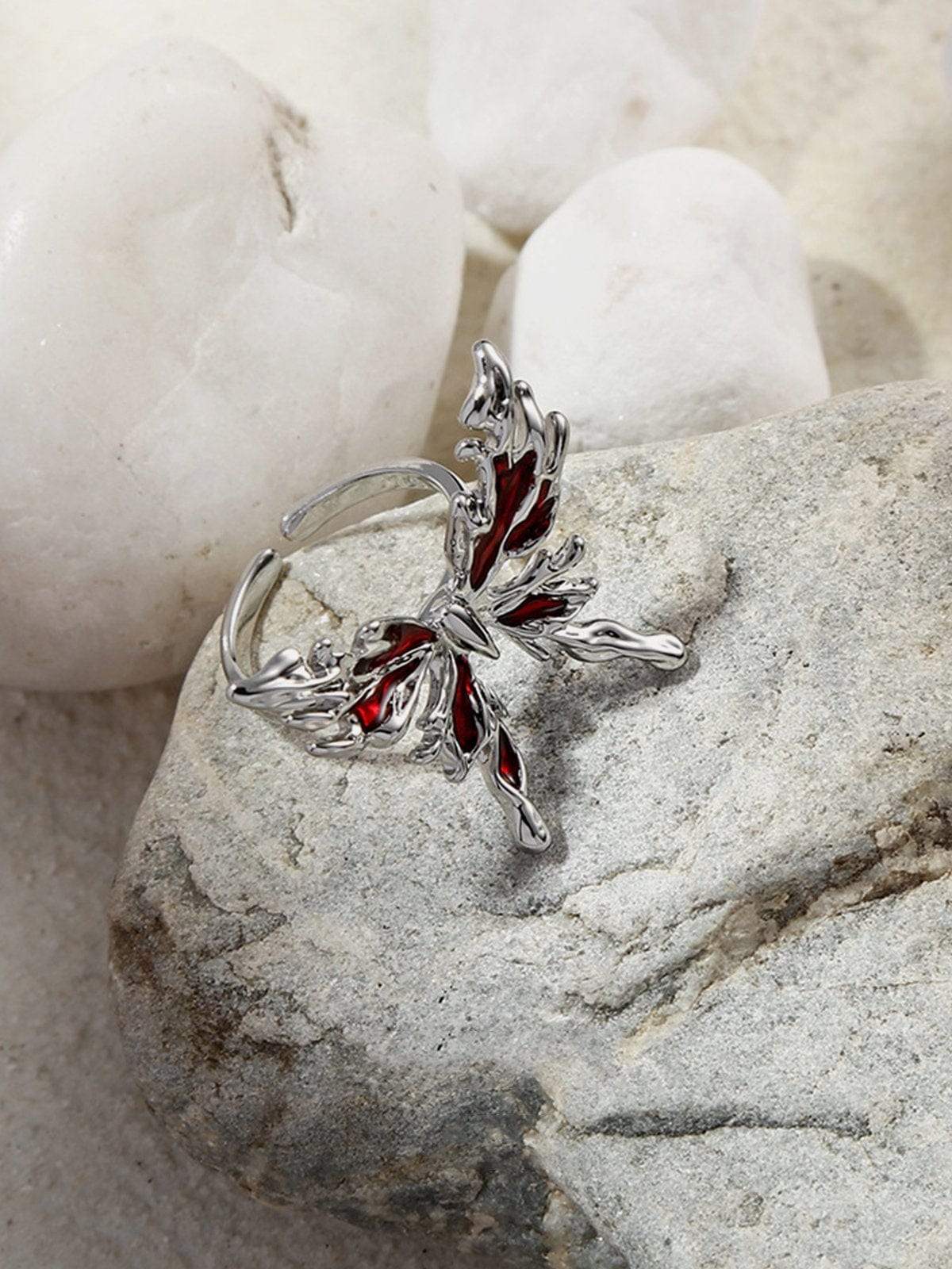 Disguisen 3D Butterfly Ring