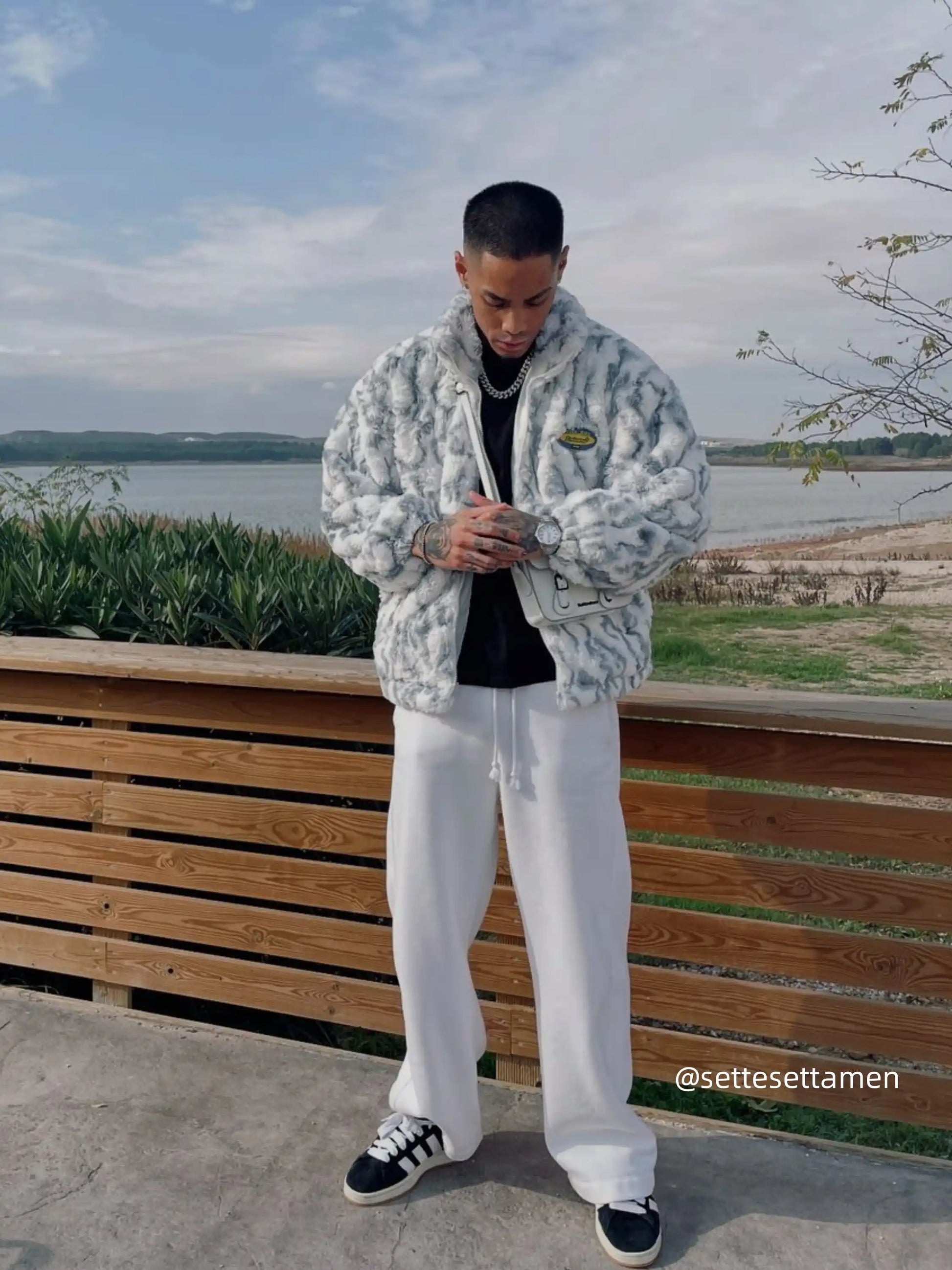 Disguisen Tie-dye Gradient Stand Collar Coat